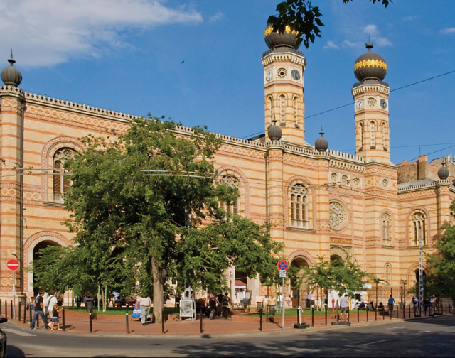 6efe78a781a242a88772af4e00f91996