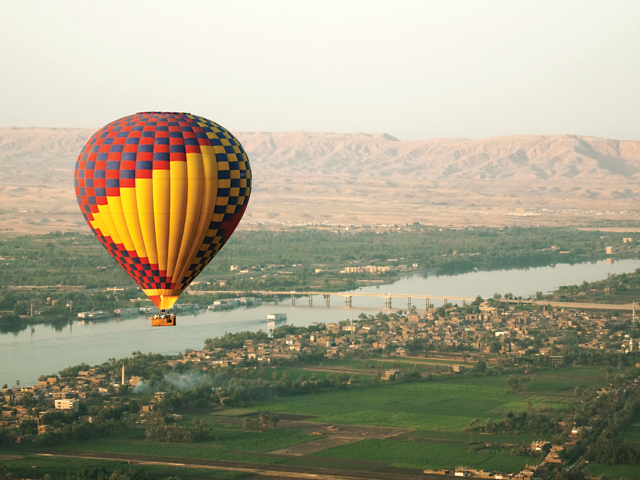 e02f182dd9ef4fa196f9af4e01768048