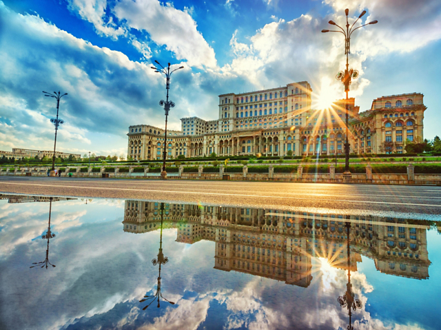 7edf4e9a598d47e48e95af4e017e906b