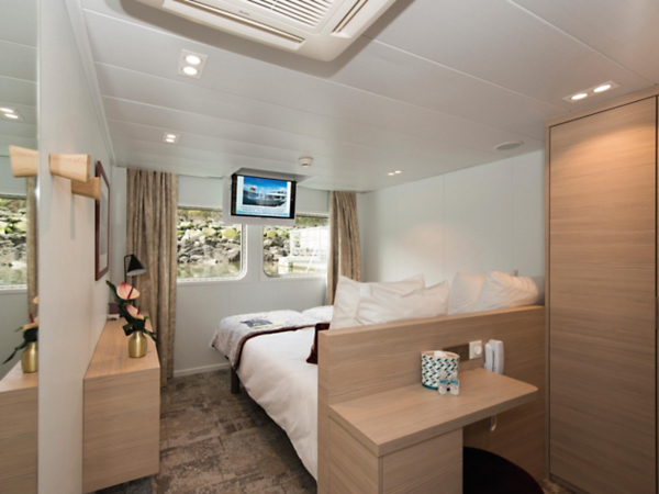 Main Deck — Category J