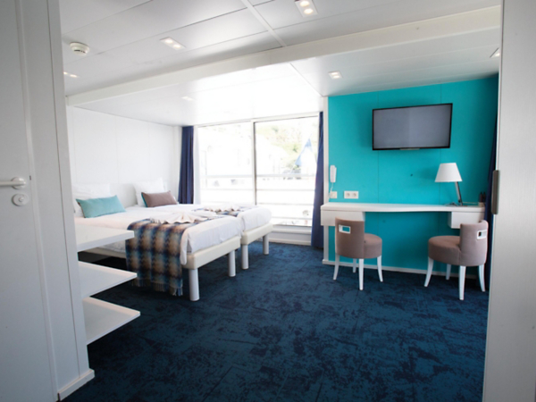 Middle Deck — Category B