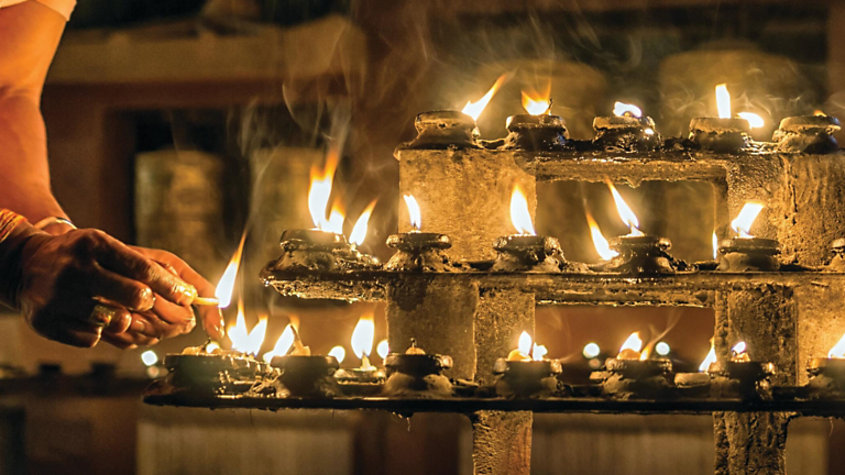 Look to the Light: Festivals of Light from Around the World