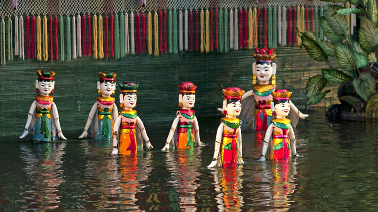 10 O.A.T. Adventures with Unique Artistic Experiences