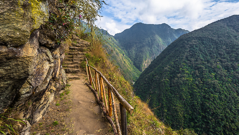 Legendary Paths, Wild Places: Active Immersions Experiences