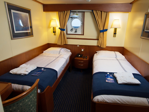 Category D: Main Deck — Twin Porthole